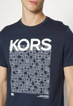 Michael Kors Homme NEWSPRINT TEE T Shirt Imprimé Dark Blue -Michael Kors Soldes Boutique 112113924c89492984ff941abf0cf595