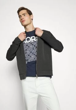 Michael Kors Homme NEWSPRINT TEE T Shirt Imprimé Dark Blue -Michael Kors Soldes Boutique 15f9ca33737a472b80a12d13125528dd