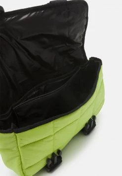 Michael Kors Unisex FLAP BELT BAG Sac Bandoulière Limeade -Michael Kors Soldes Boutique 18aacd997f3649d382da5ecea8db757a