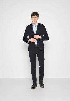 Michael Kors Homme TRAVEL SUIT Costume Navy -Michael Kors Soldes Boutique 24a4da1084ee444a88218d4c40313df3