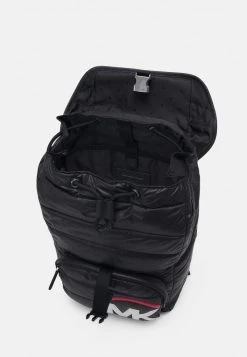 Michael Kors SPORT FLAP UNISEX Sac à Dos Black -Michael Kors Soldes Boutique 319a80832cdf4ee2935758410e42c820