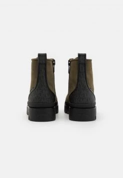 Michael Kors COLIN Bottines à Lacets Olive Homme -Michael Kors Soldes Boutique 43fe31b62c03432298a2459ae3e254fd