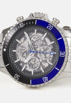 Michael Kors Homme BAYVILLE Montre à Aiguilles Silver Coloured 9 Michael Kors Homme BAYVILLE Montre à Aiguilles Silver Coloured -Michael Kors Soldes Boutique 4a9809d38e4a41d29cb216f9595d6346