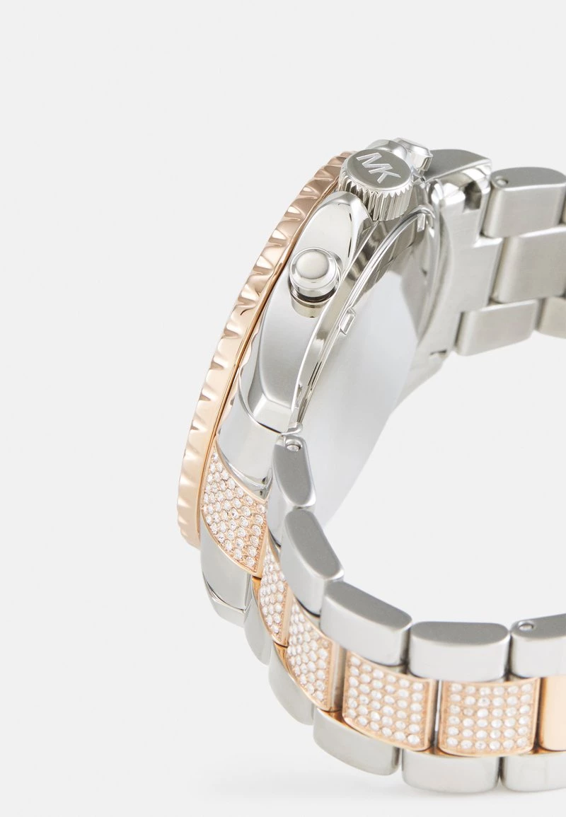 Michael Kors Femme EVEREST Montre à Aiguilles Bicolor 3 Michael Kors Femme EVEREST Montre à Aiguilles Bicolor – Image 3