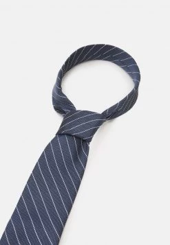 Michael Kors INTRICATE PIN STRIPE Cravate Blue Homme -Michael Kors Soldes Boutique 5f35aae342b841558c78d61c2a51bf1c