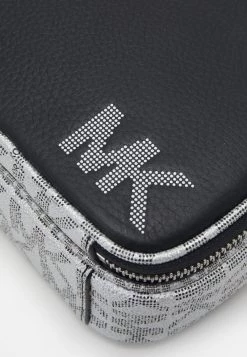 Michael Kors CROSSBODY UNISEX Sac Bandoulière Silver Coloured/black -Michael Kors Soldes Boutique 61427b9b81ee404db7d8369f99028f41