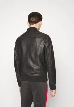 Michael Kors Homme LOGO Veste En Cuir Black -Michael Kors Soldes Boutique 618eb8e9c3b348c1bc71f6695196d800