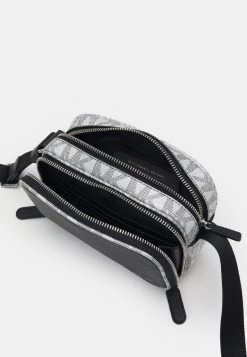 Michael Kors CROSSBODY UNISEX Sac Bandoulière Silver Coloured/black -Michael Kors Soldes Boutique 65a825fd890e4535968fff7919665633