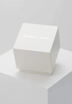 Michael Kors PYPER Montre Brown Femme 7 Michael Kors PYPER Montre Brown Femme -Michael Kors Soldes Boutique 7c8fa582ba034f5f986e94ca2960a4f8