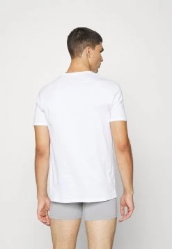 Michael Kors Homme BASIC CREW NECK 3 PACK Caraco White 8 Michael Kors Homme BASIC CREW NECK 3 PACK Caraco White -Michael Kors Soldes Boutique 7de2feaefd20453a9a4efb89363ffd7d