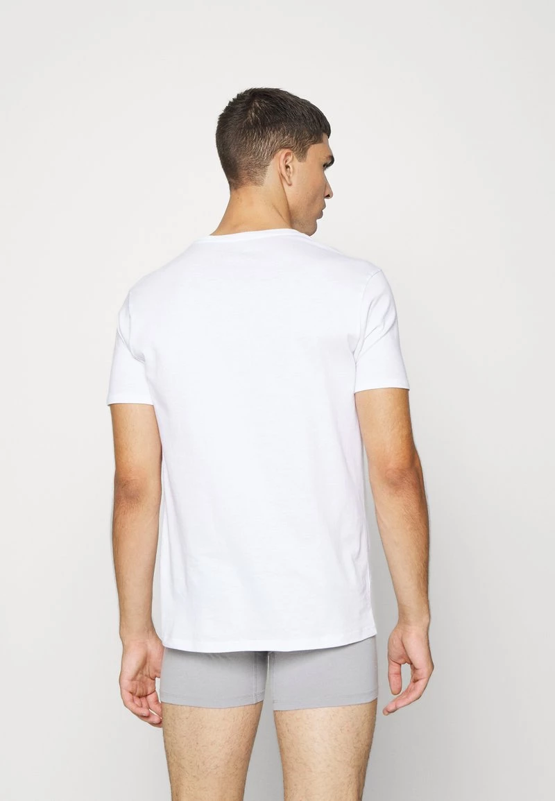 Michael Kors Homme BASIC CREW NECK 3 PACK Caraco White 3 Michael Kors Homme BASIC CREW NECK 3 PACK Caraco White – Image 3