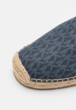 Michael Kors Homme OWEN Espadrilles Admiral/pale Blue 11 Michael Kors Homme OWEN Espadrilles Admiral/pale Blue -Michael Kors Soldes Boutique 81933066bde74ee5af3393b82aabfdc6