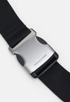 Michael Kors CROSSBODY UNISEX Sac Banane Silver Met 7 Michael Kors CROSSBODY UNISEX Sac Banane Silver Met -Michael Kors Soldes Boutique 887e73d519a64bfdbf147e1d3d072a92