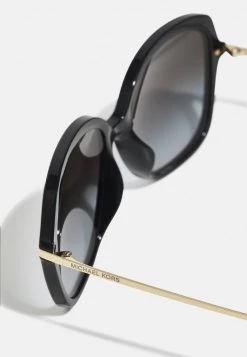 Michael Kors Femme GENEVA Lunettes De Soleil Dark Grey Gradient -Michael Kors Soldes Boutique 8b6585eb689446eda405b41ae487eb2b