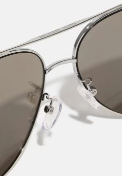 Michael Kors CHEYENNE Lunettes De Soleil Silver Coloured Femme -Michael Kors Soldes Boutique 8c29e5cb9fc94d5dbd16a4fa2b6eca29