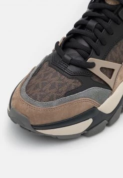 Michael Kors NICK Baskets Basses Brown Homme -Michael Kors Soldes Boutique 9328cf52e71e41fd9171358469bfa99a