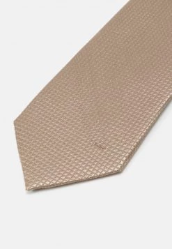 Michael Kors Cravate Taupe Homme 8 Michael Kors Cravate Taupe Homme -Michael Kors Soldes Boutique 9caf9f2041944a66b83bdaaffb1c0ffe