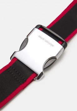 Michael Kors UTILITY BELT UNISEX Sac Banane Red Multi 10 Michael Kors UTILITY BELT UNISEX Sac Banane Red Multi -Michael Kors Soldes Boutique 9cd8915afac8470384a5370d5de9d14a