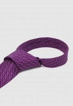 Michael Kors SMALL CONNECTED SQUARES Cravate Mauve Homme -Michael Kors Soldes Boutique a02a83feb8964f489f0ec53e85707a7c