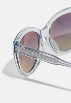 Michael Kors MAKENA Lunettes De Soleil Transparent Blue Femme 9 Michael Kors MAKENA Lunettes De Soleil Transparent Blue Femme -Michael Kors Soldes Boutique a5a678f44301443db0ae9bfd8537ef66