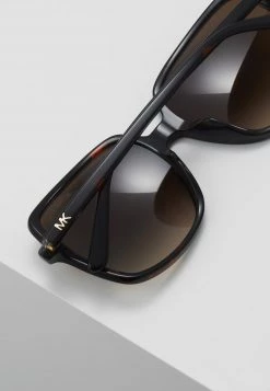 Michael Kors Lunettes De Soleil Tort Femme -Michael Kors Soldes Boutique ab558177abdd4629a7a8c1e0749ba2de