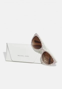 Michael Kors MAKENA Lunettes De Soleil Vanilla Femme 8 Michael Kors MAKENA Lunettes De Soleil Vanilla Femme -Michael Kors Soldes Boutique b35b3996d3d14588990b651f1086e4b8