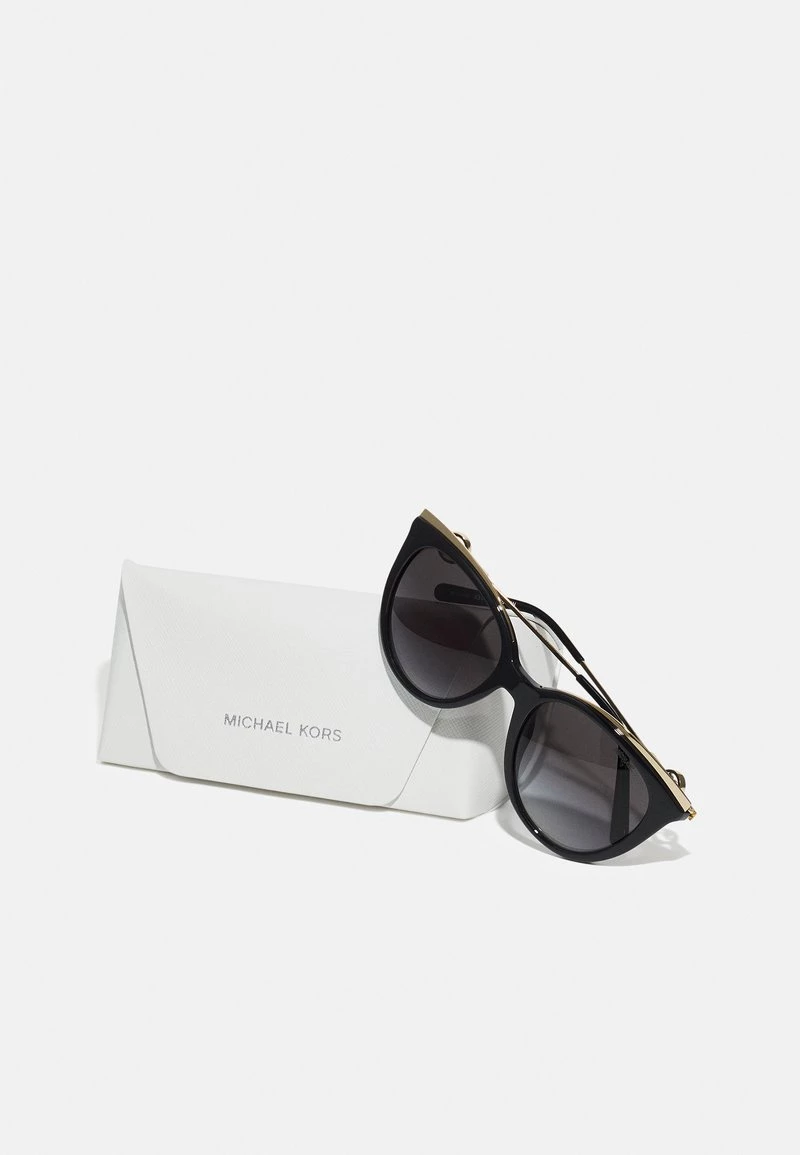 Michael Kors MONTAUK Lunettes De Soleil Black Femme 4 Michael Kors MONTAUK Lunettes De Soleil Black Femme – Image 4