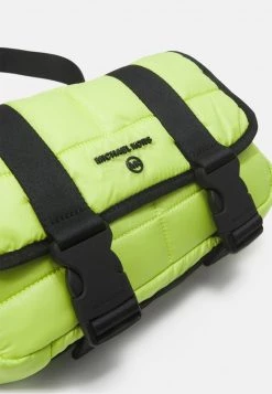 Michael Kors Unisex FLAP BELT BAG Sac Bandoulière Limeade -Michael Kors Soldes Boutique cb0794e4a6504b2b93f46db20962e886
