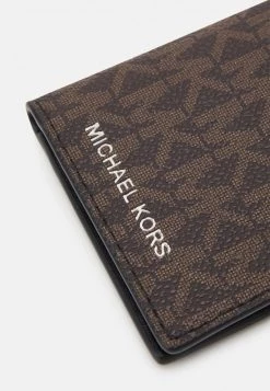 Michael Kors FOLDING CARD CASE UNISEX Portefeuille Brown/black -Michael Kors Soldes Boutique d0bfc5f86d1e4533a41f100ad7b977c0