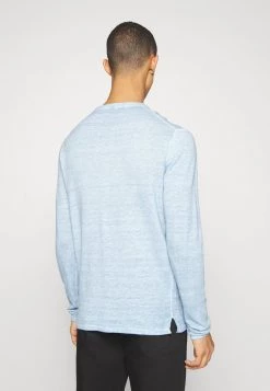 Michael Kors Homme COLD DYE CREW Pullover Chambray 8 Michael Kors Homme COLD DYE CREW Pullover Chambray -Michael Kors Soldes Boutique e25346ab7dc848908f5543294076002b