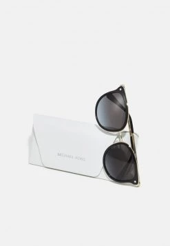 Michael Kors Femme ADRIANNA BRIGHT Lunettes De Soleil Dark Grey Gradient -Michael Kors Soldes Boutique ec3f56557b884f0cacdf38bfaf54b0f5