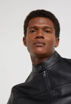 Michael Kors Homme BASIC RACER JACKET Veste En Cuir Black 10 Michael Kors Homme BASIC RACER JACKET Veste En Cuir Black -Michael Kors Soldes Boutique ef7fd1dd970b4248a449f1e691bc22b2