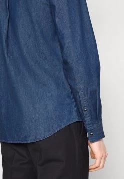 Michael Kors Homme SLIM Chemise Crew Blue -Michael Kors Soldes Boutique f3d5e626505e4b5cb6ee137363ef1fee