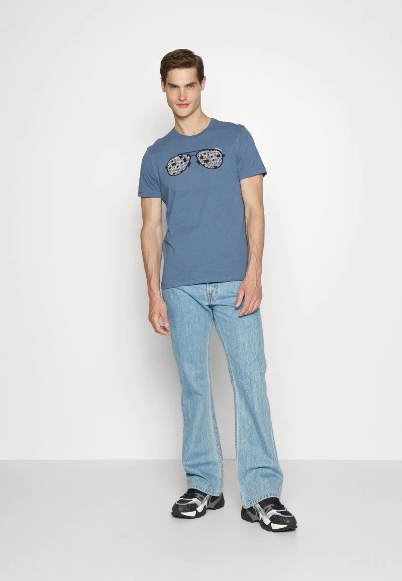 Michael Kors Homme LOGO AVIATOR TEE T Shirt Imprimé Chambray 2 Michael Kors Homme LOGO AVIATOR TEE T Shirt Imprimé Chambray – Image 2